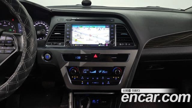 Hyundai LF Sonata 2.0 Smart, 2015 14