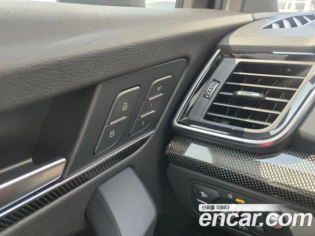 Audi SQ5 (FY), 2023 9