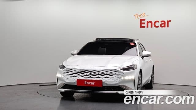 Kia K8 Signature, 2023 3