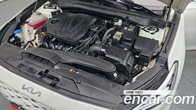 Kia K8 Signature, 2023 6