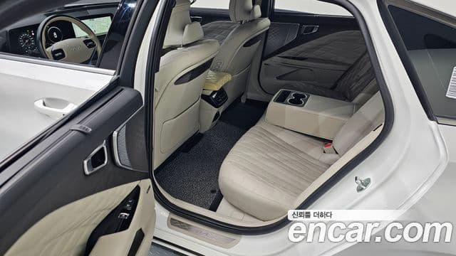 Kia K8 Signature, 2023 12