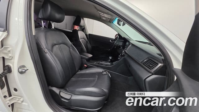 Kia K5 2세대 Luxury, 2017 10