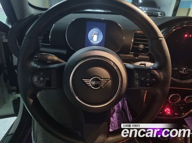 Mini Cooper 클럽맨 2세대, 2024 8