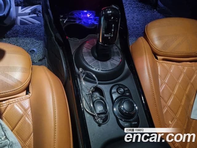 Mini Cooper 클럽맨 2세대, 2024 11