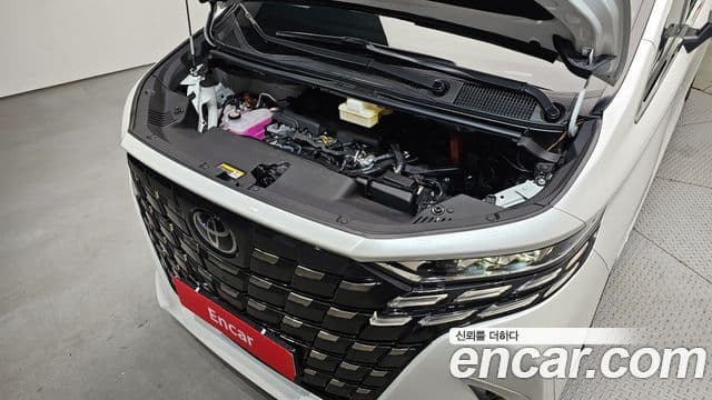 Toyota Alphard 4세대 2.5 HEV Executive AWD, 2025 6