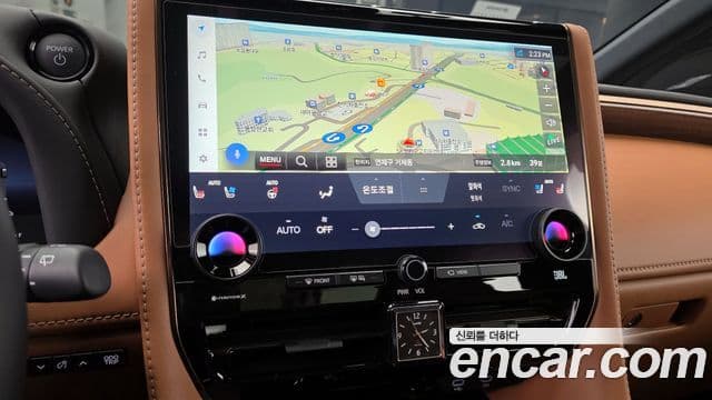 Toyota Alphard 4세대 2.5 HEV Executive AWD, 2025 14