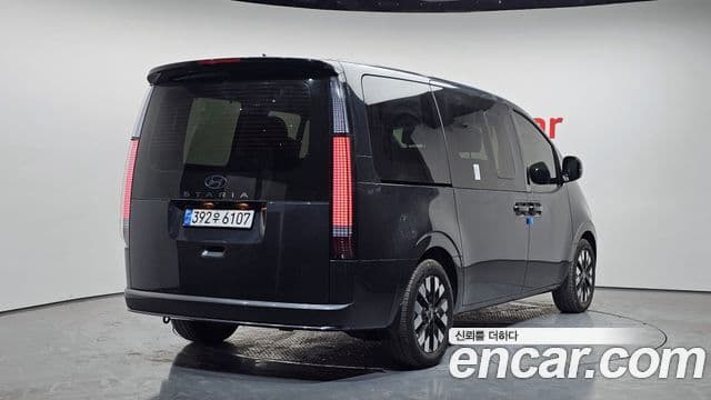 Hyundai Staria Prestige, 2025 2