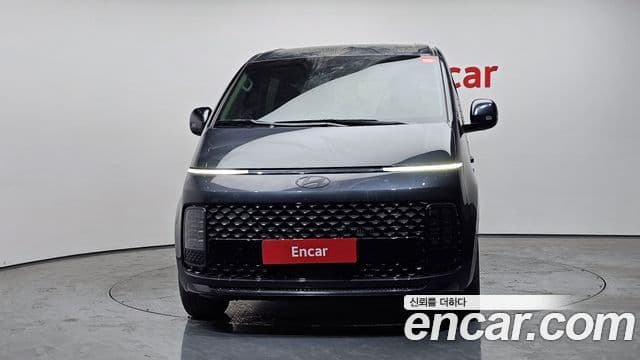 Hyundai Staria Prestige, 2025 3