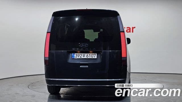 Hyundai Staria Prestige, 2025 4