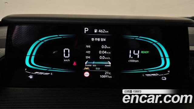 Hyundai Staria Prestige, 2025 8