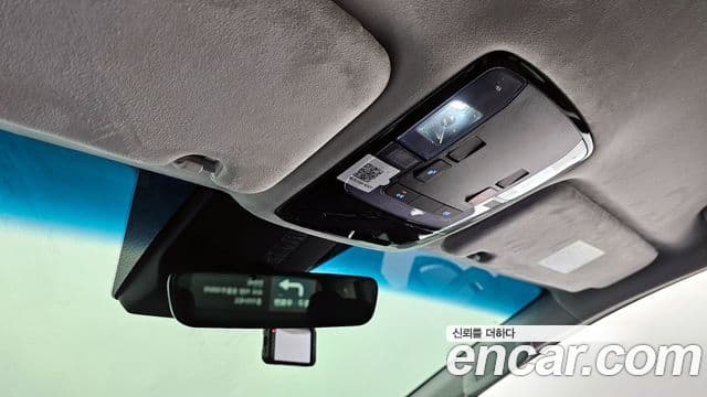 Hyundai Staria Prestige, 2025 16