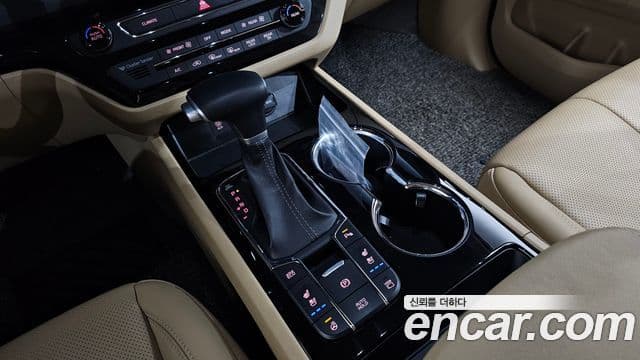 Kia The / новый New Carnival VIP, 2020 9