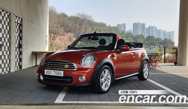 Mini Cooper кабриолет 2세대, 2011 1