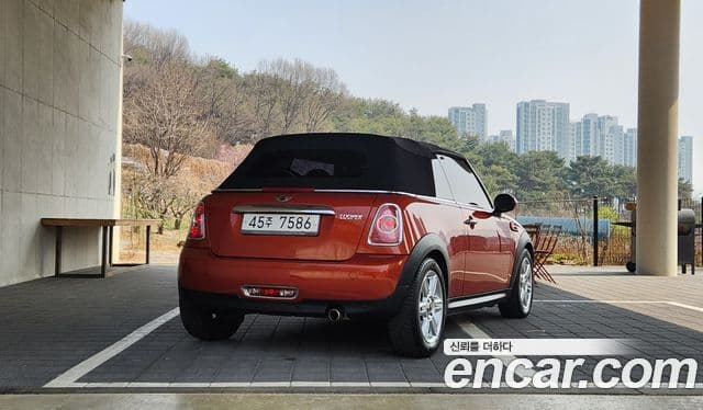 Mini Cooper кабриолет 2세대, 2011 2