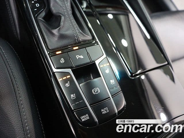 Kia All New K7 Noblesse, 2016 10