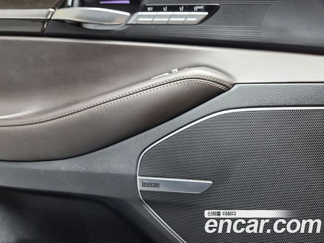 Genesis EQ900 Luxury, 2018 17
