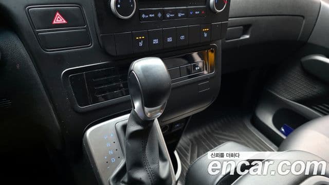 Hyundai Staria 15인승, 2022 9