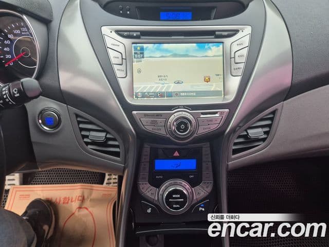 Hyundai Avante MD Premium, 2014 12