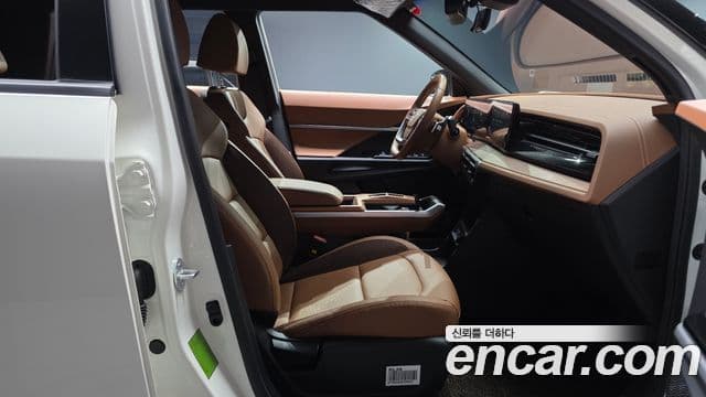 KG모빌리티(SsangYong) The / новый New Torres T5, 2025 12