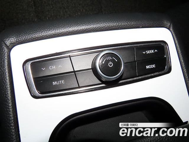 Kia All New K7 3.0 LPI Prestige (арендный автомобиль), 2017 16