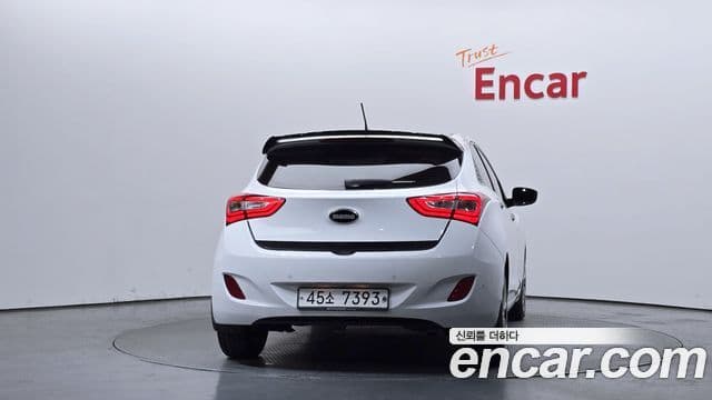 Hyundai i30(новый кузов / новое поколение) 1.6 GDI Extreme, 2012 4