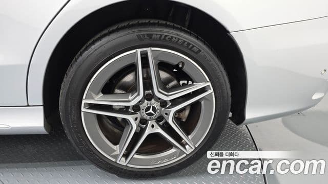 Mercedes-Benz C-класс W205 AMG Line, 2019 все фото