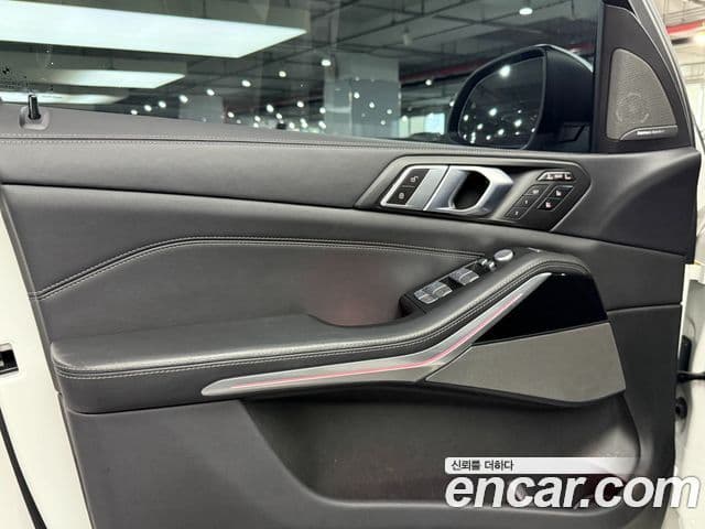 BMW X7 (G07) xDrive 40d M Sport 6인승, 2024 19