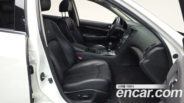 Infiniti G25 V36, 2011 10