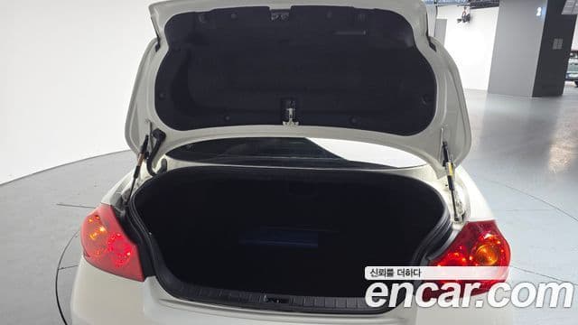 Infiniti G25 V36, 2011 20