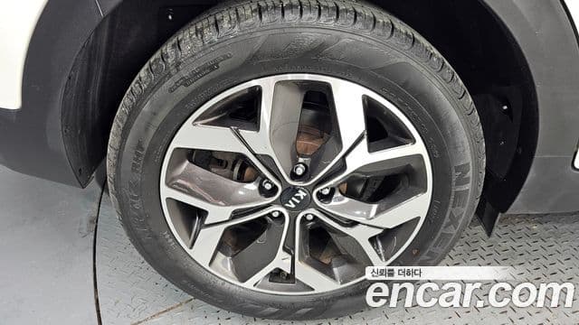 Kia Sportage The / новый Bold Prestige, 2020 все фото