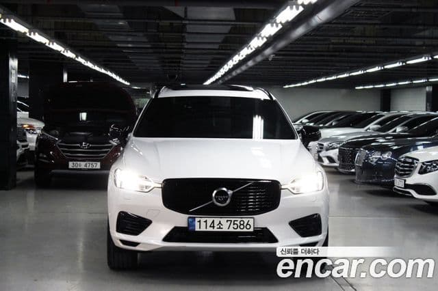 Volvo XC60 2세대 T8 R-Design, 2021 2