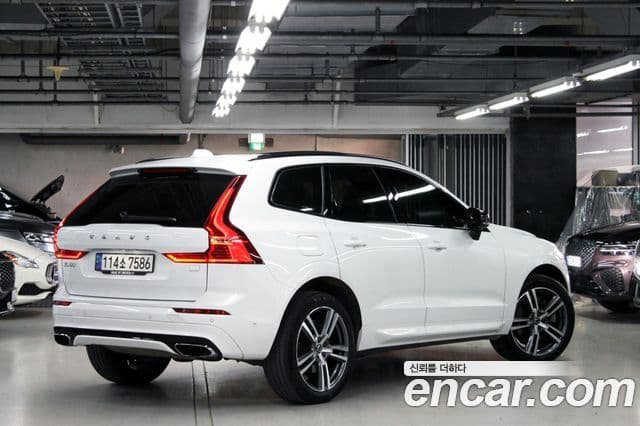 Volvo XC60 2세대 T8 R-Design, 2021 6