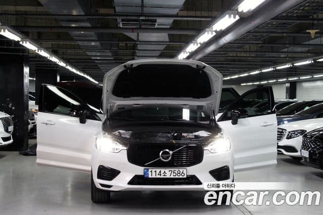 Volvo XC60 2세대 T8 R-Design, 2021 18