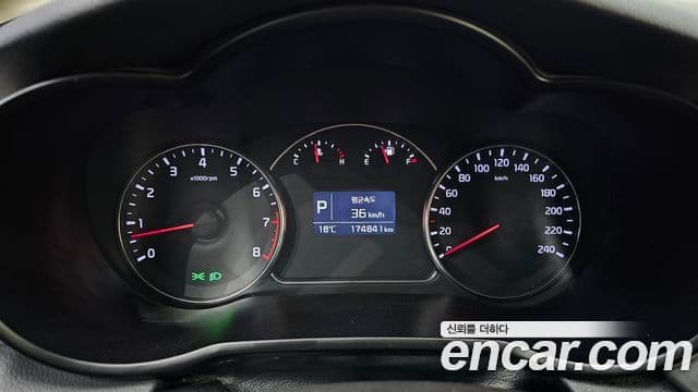 Kia All New Carens Prestige, 2014 8