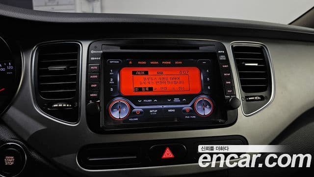 Kia All New Carens Prestige, 2014 16