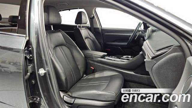 Hyundai Sonata (DN8) Premium Family, 2021 10