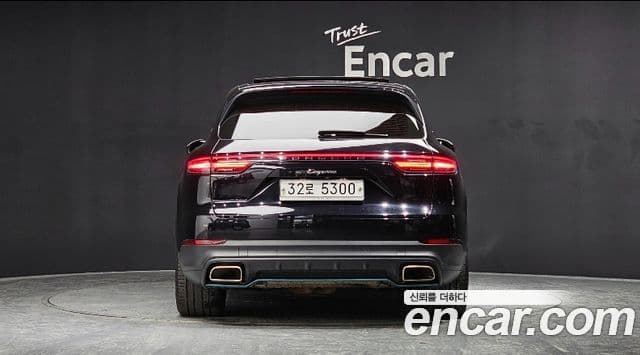 Porsche Cayenne (PO536), 2019 4