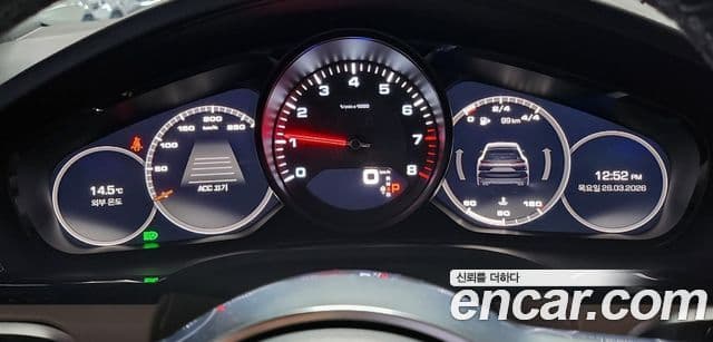 Porsche Cayenne (PO536), 2019 19