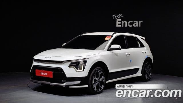 Kia D All New Niro Prestige, 2022 1