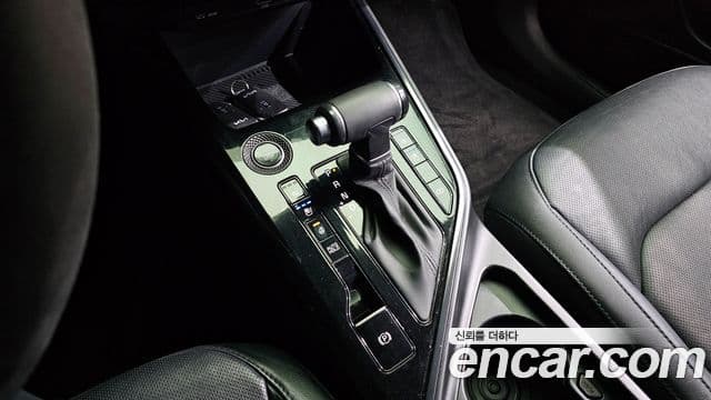 Kia D All New Niro Prestige, 2022 9