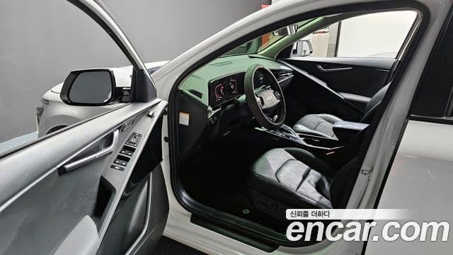 Kia D All New Niro Prestige, 2022 10