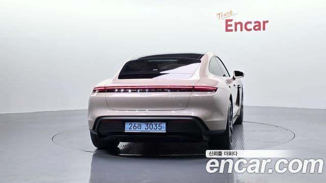 Porsche 타이칸 базовый, 2022 4