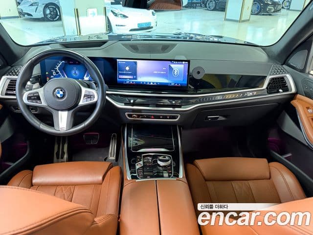 BMW X7 (G07) xDrive 40i M Sport 7인승, 2024 10
