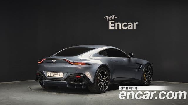 Aston Martin 밴티지 2세대 4.0 V8 купе, 2020 2