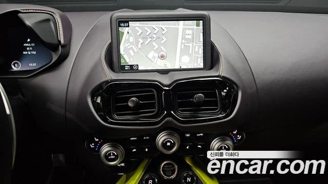 Aston Martin 밴티지 2세대 4.0 V8 купе, 2020 13