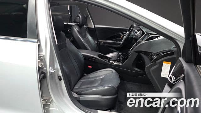 Hyundai Grandeur HG гибрид Premium, 2015 10