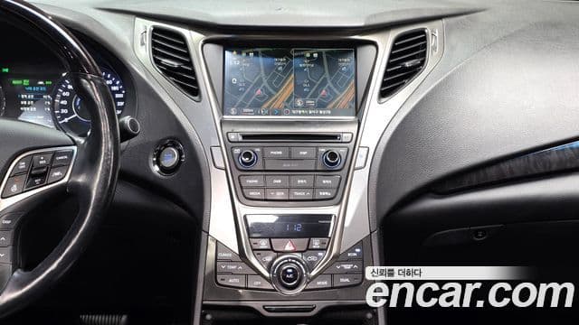 Hyundai Grandeur HG гибрид Premium, 2015 14