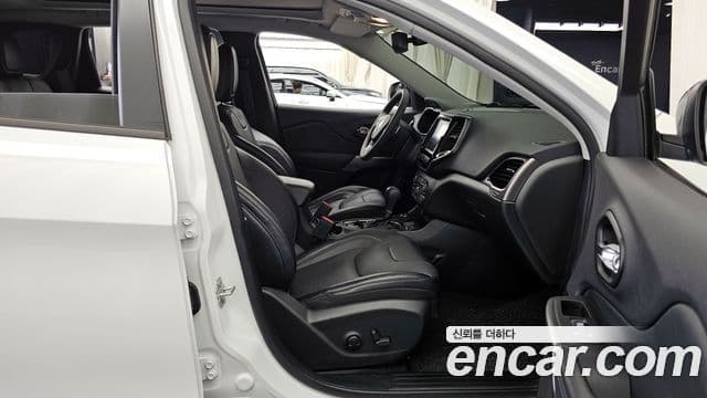 Jeep Cherokee(KL) 2.4 Limited AWD, 2022 12