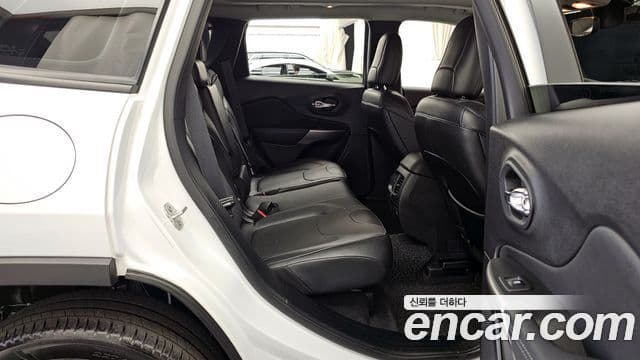 Jeep Cherokee(KL) 2.4 Limited AWD, 2022 13