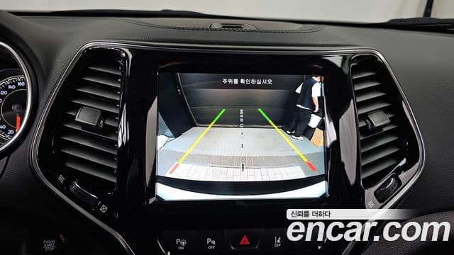 Jeep Cherokee(KL) 2.4 Limited AWD, 2022 17